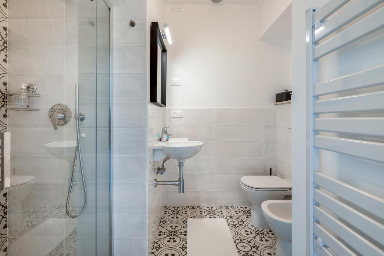 Apartment Family & Friends With Shared Bathroom *